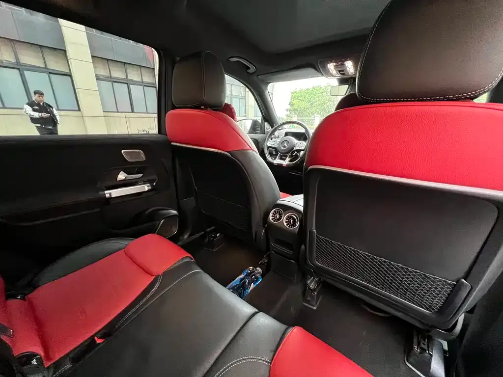 Mercedes-Benz GLB AMG — фото 9