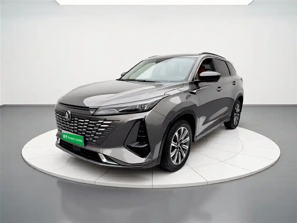 Changan CS75PLUS — фото 3