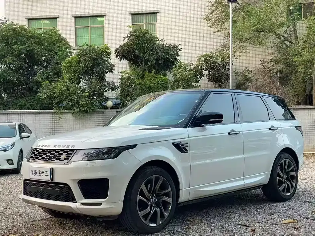 Land Rover Sport — фото 1