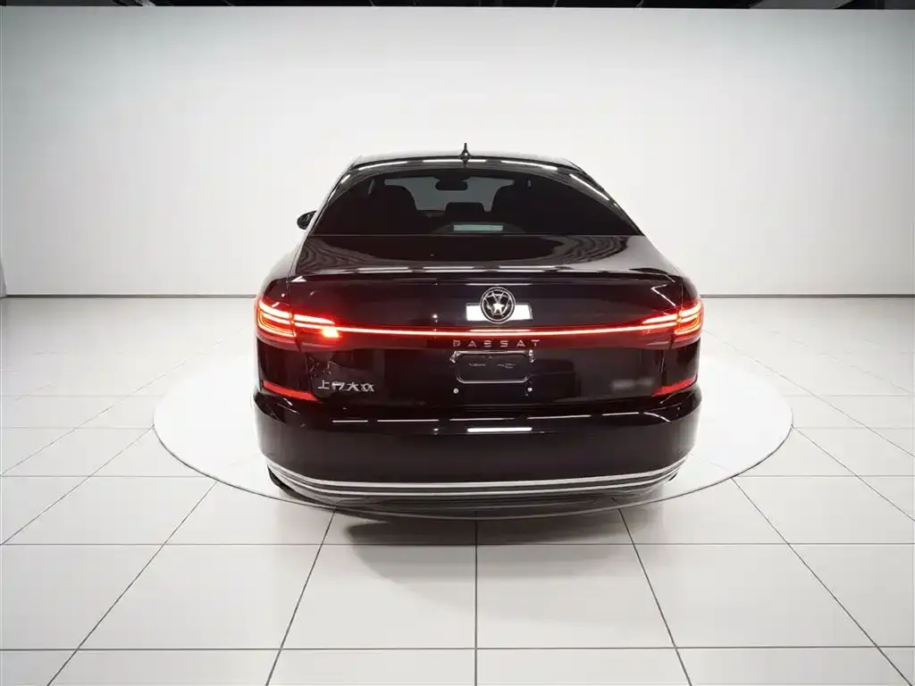 Volkswagen Passat — фото 4