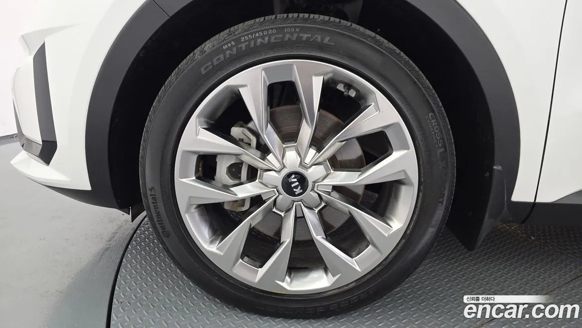 Kia Sorento — фото 7