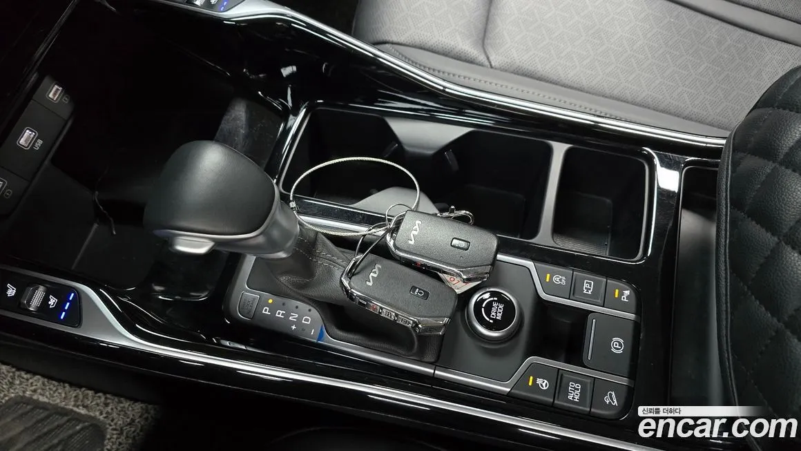Kia Sorento — фото 9