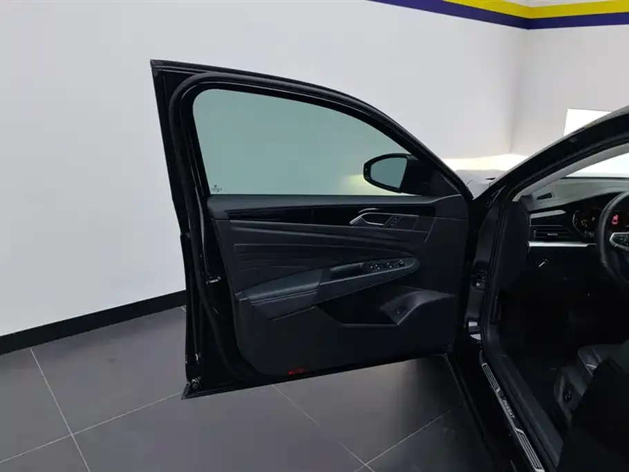 Volkswagen Passat — фото 2
