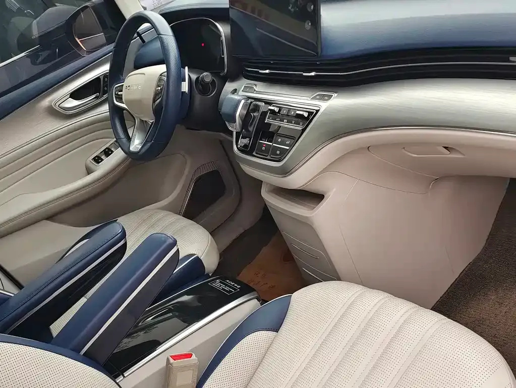 Roewe iMAX8 — фото 7