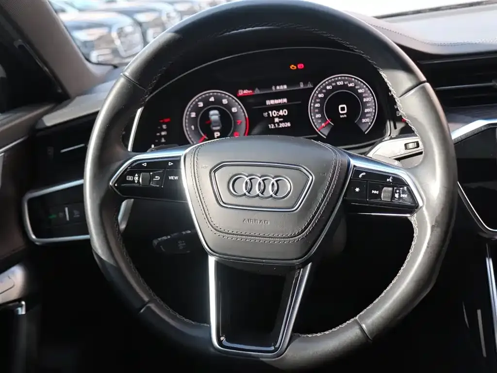 Audi A6L — фото 9