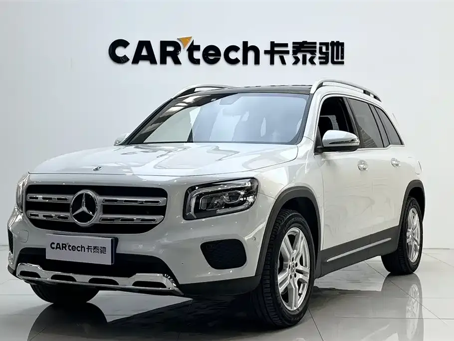Mercedes-Benz GLB — фото 1