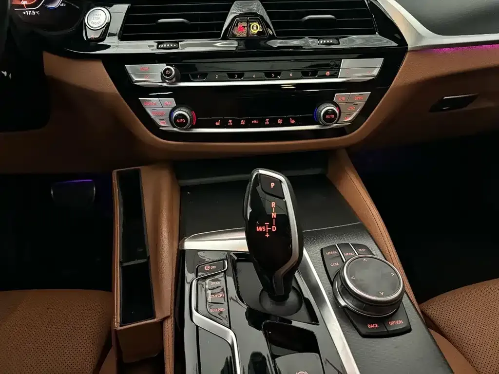 BMW 5 Series (Import) — фото 2