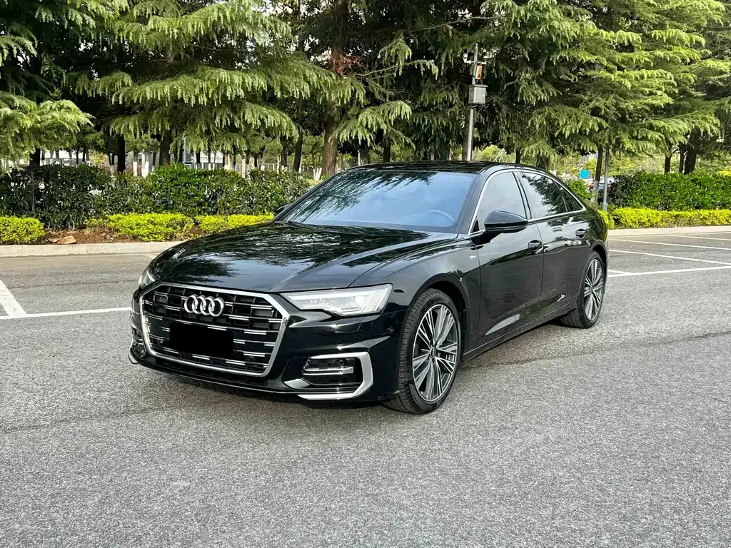 Audi A6L — фото 1