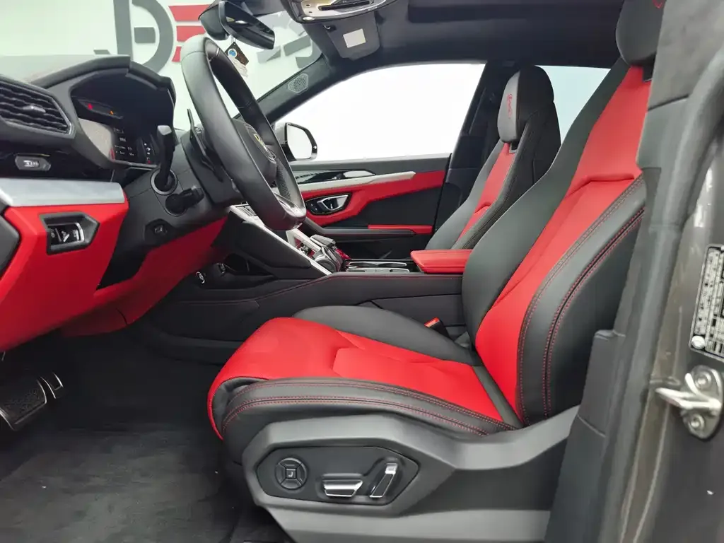 Lamborghini Urus — фото 2