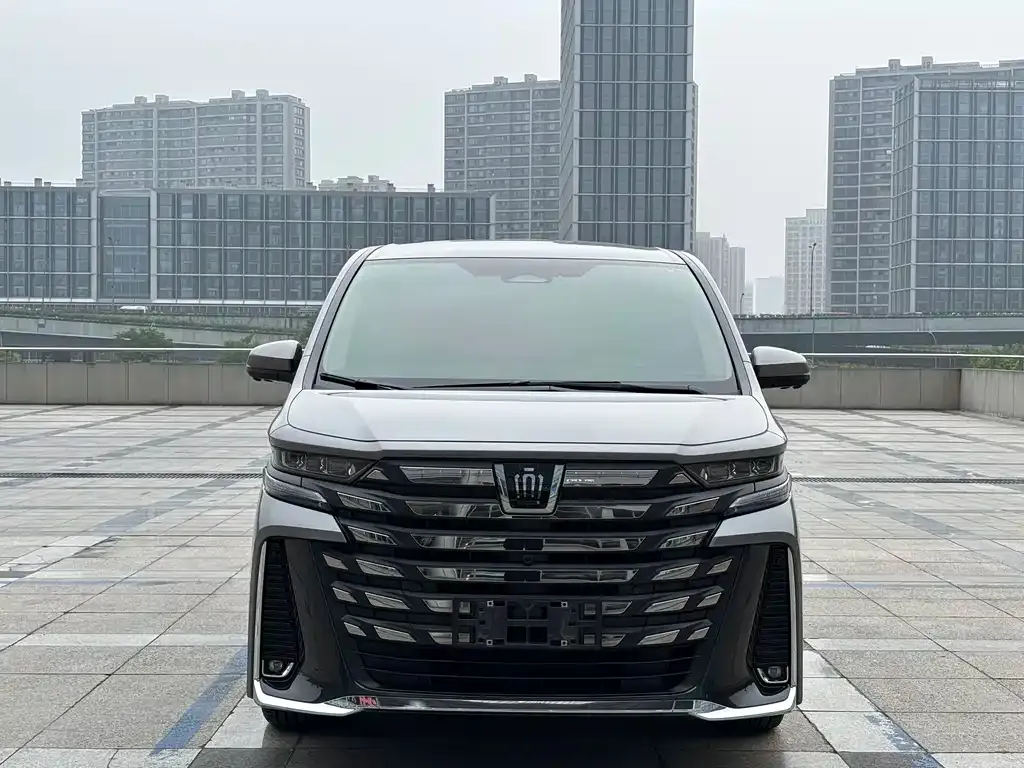 Toyota Vellfire — фото 5