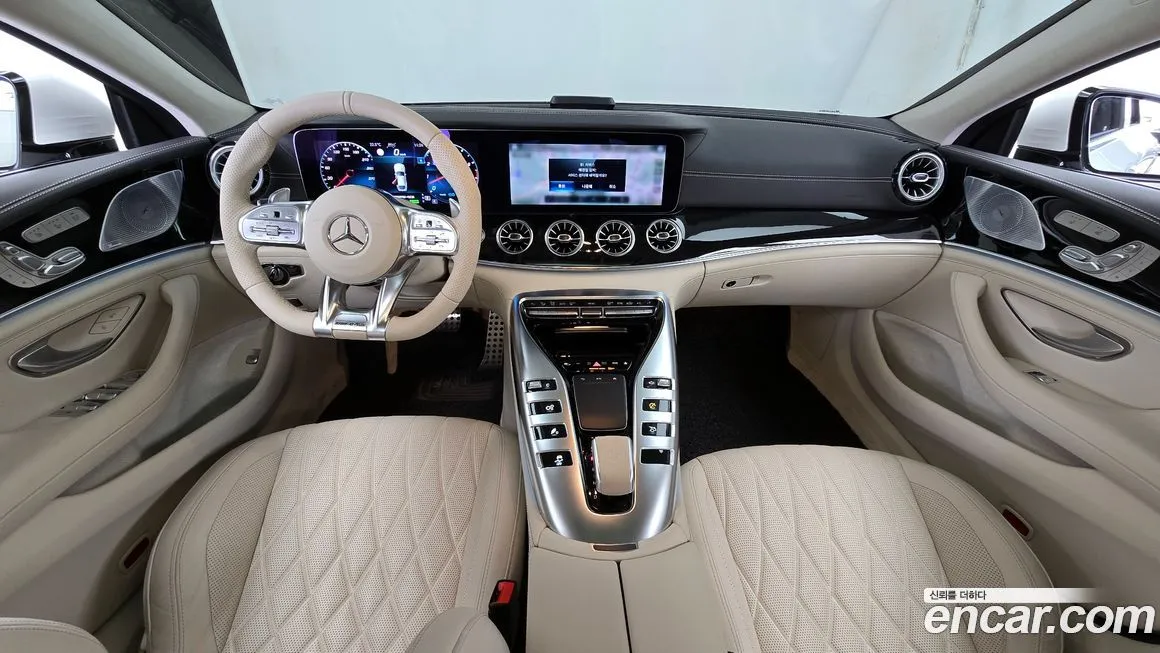 Mercedes-Benz AMG GT — фото 7