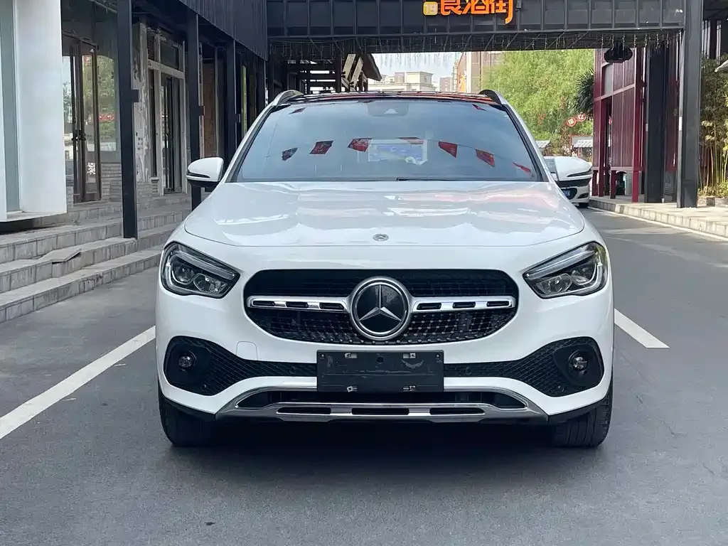 Mercedes-Benz GLA — фото 6
