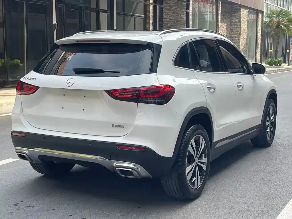 Mercedes-Benz GLA — фото 10