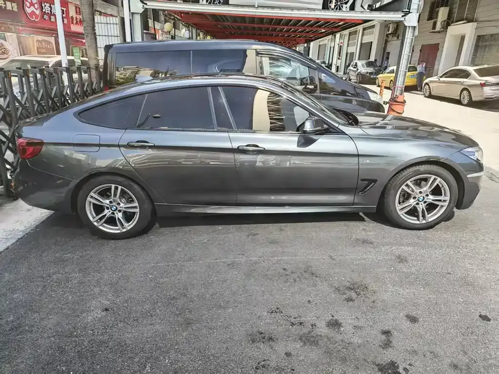BMW 3 Series GT — фото 8