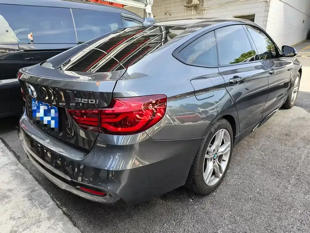 BMW 3 Series GT — фото 10