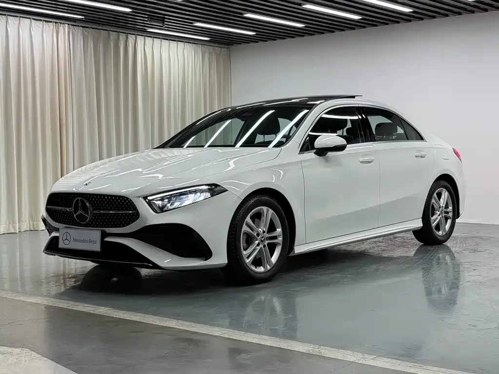 Mercedes-Benz A-Class — фото 1