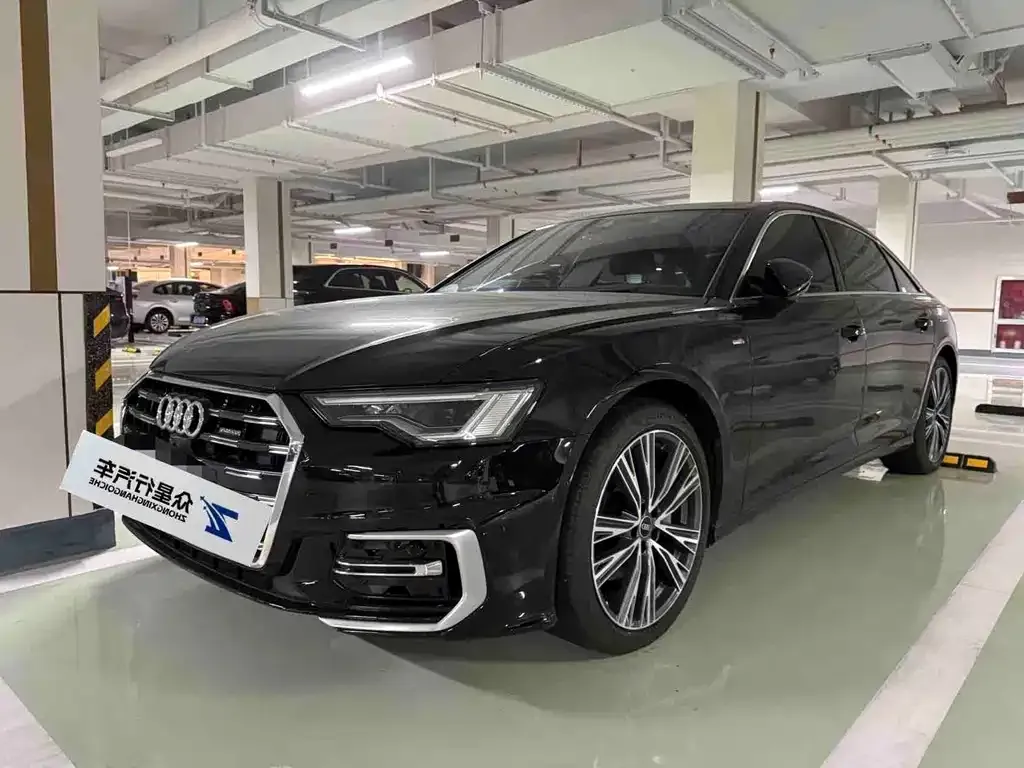 Audi A6L — фото 1
