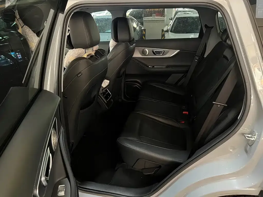 Chery Tiggo 8 PRO — фото 4