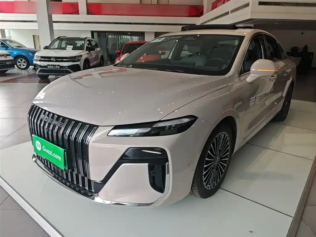 Roewe M7 DMH — фото 1
