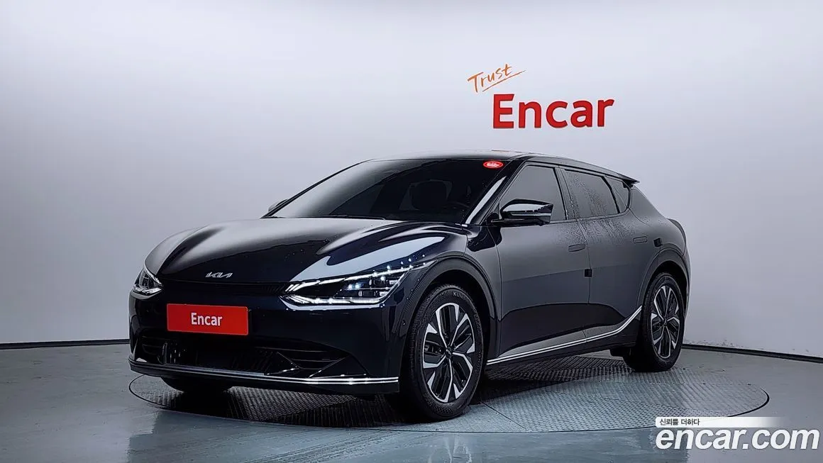 Kia EV6 — фото 1