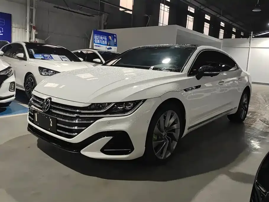 Volkswagen CC — фото 1
