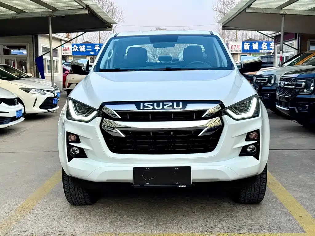 Isuzu D-MAX — фото 5