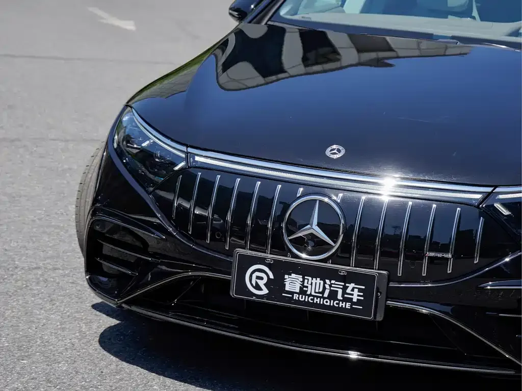Mercedes-Benz EQS AMG — фото 6