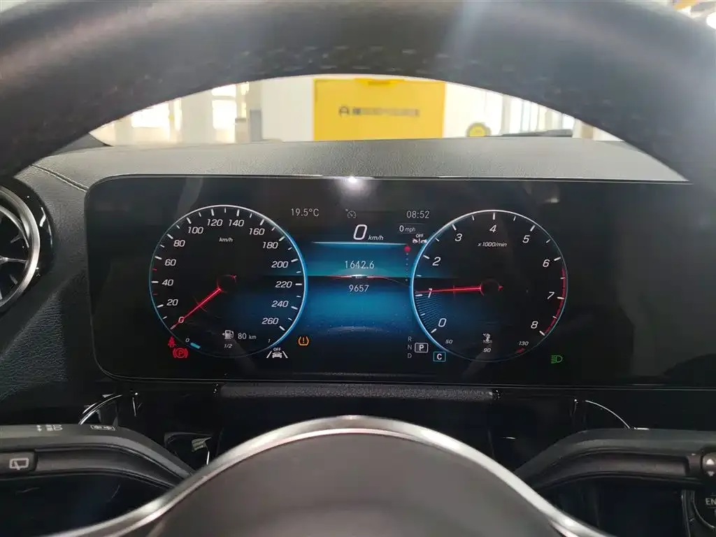 Mercedes-Benz GLA — фото 5