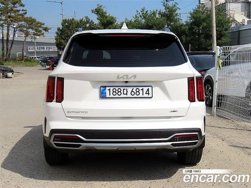 Kia Sorento — фото 9