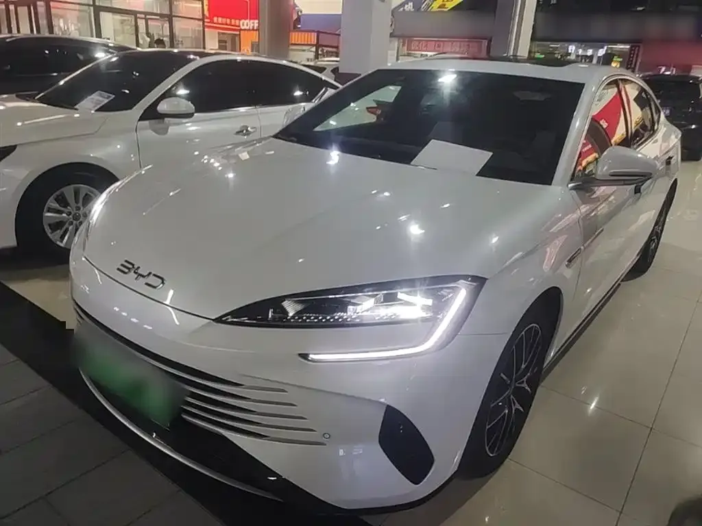 BYD Seal — фото 7