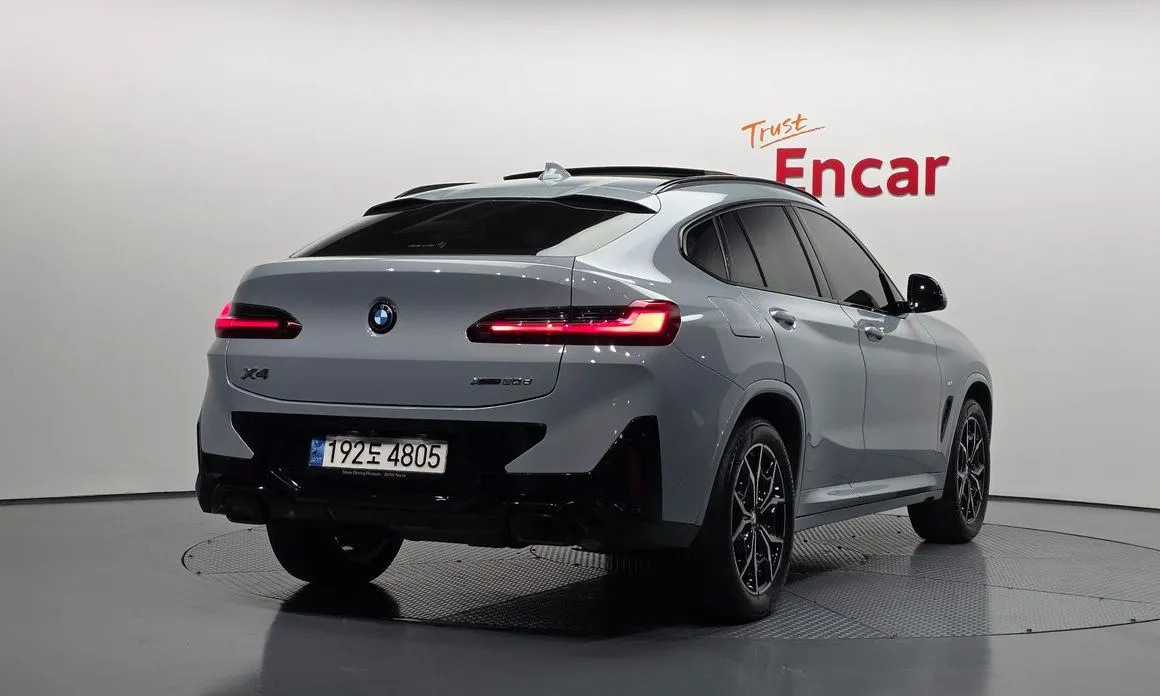 BMW X4 — фото 4
