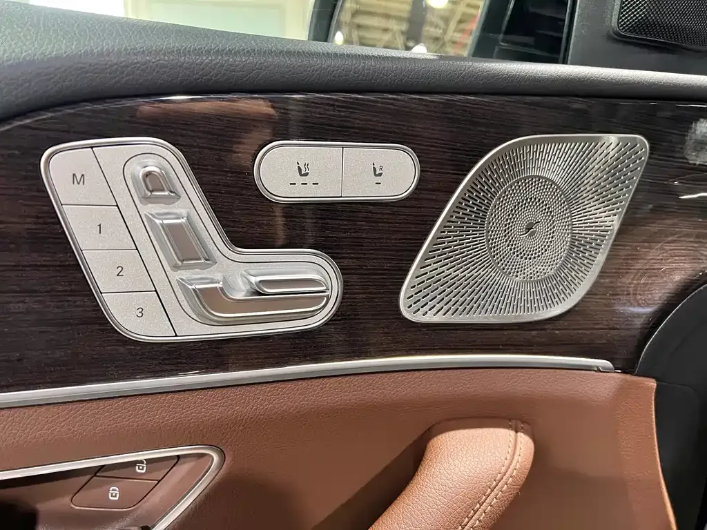Mercedes-Benz GLE — фото 10