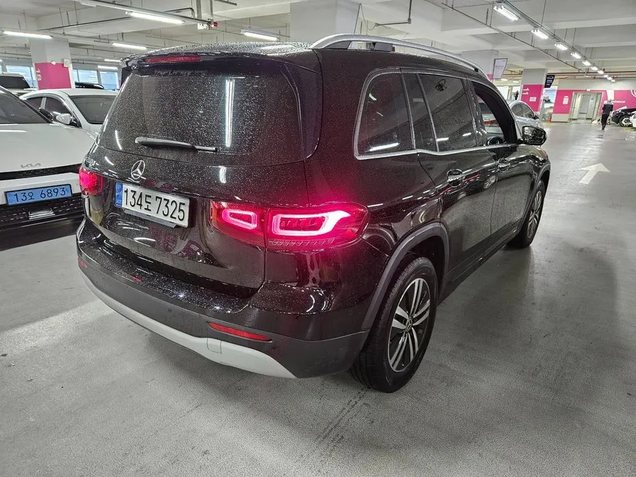 Mercedes-Benz GLB-Class — фото 8