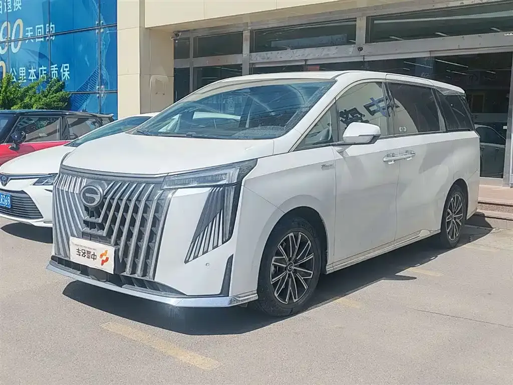GAC Motor Trumpchi M8 — фото 1
