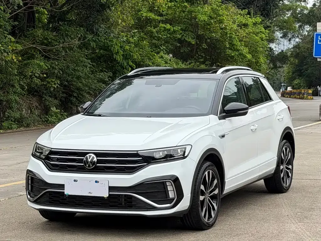 Volkswagen T-Roc — фото 1