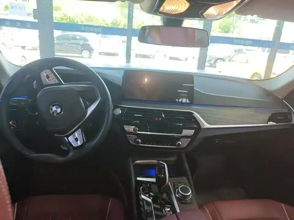 BMW 5 Series — фото 2