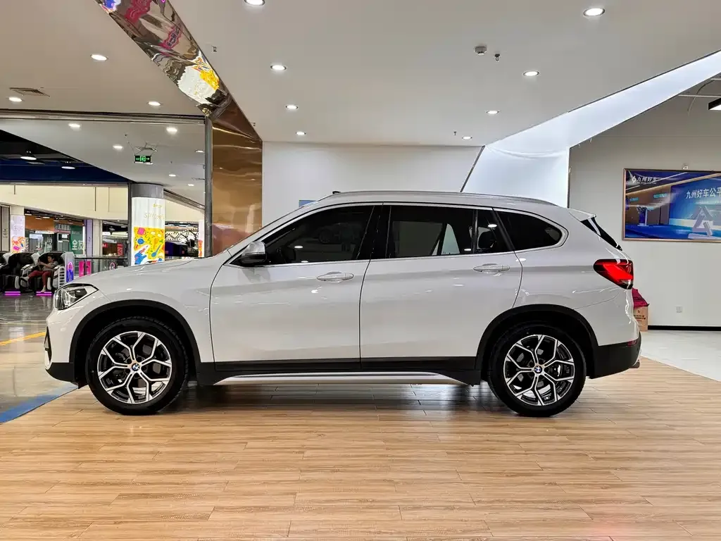 BMW X1 — фото 2