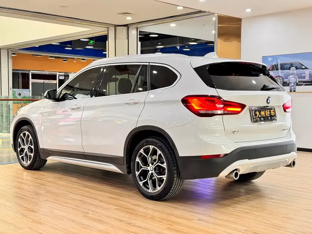 BMW X1 — фото 3