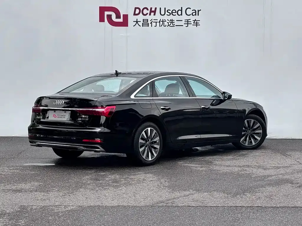 Audi A6L — фото 10