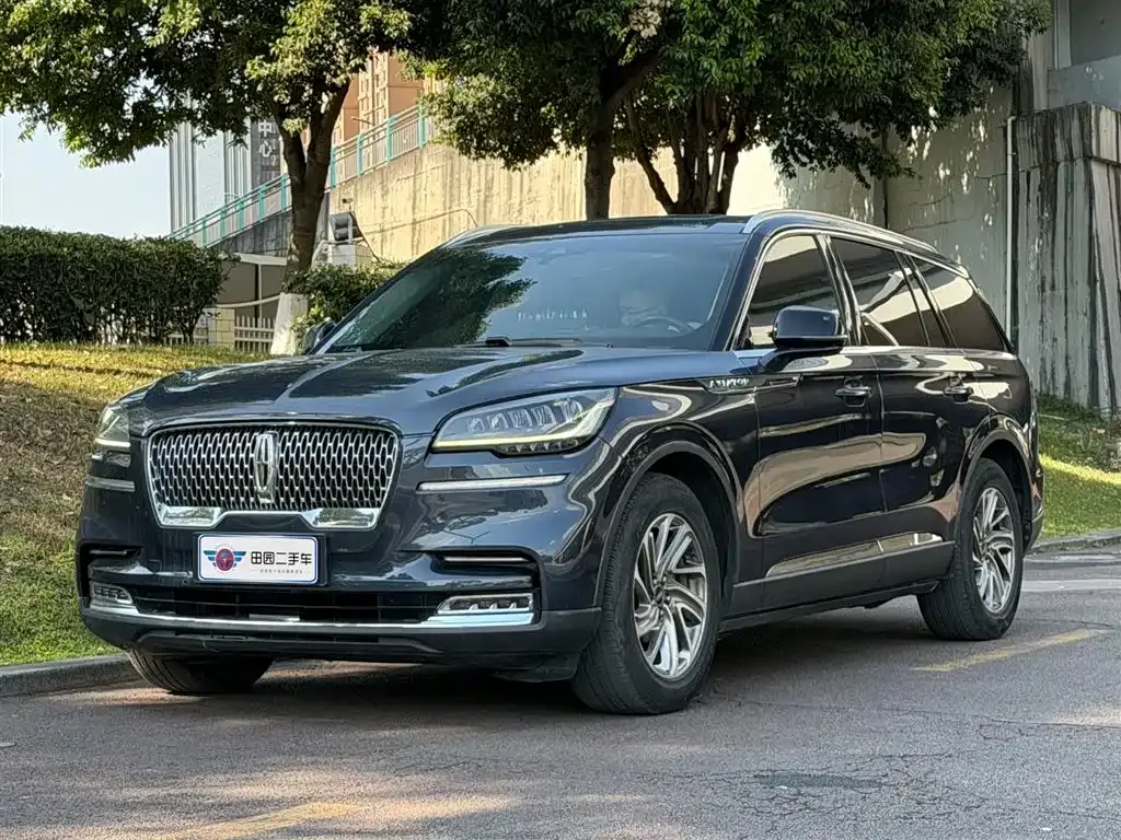 Lincoln Aviator — фото 1