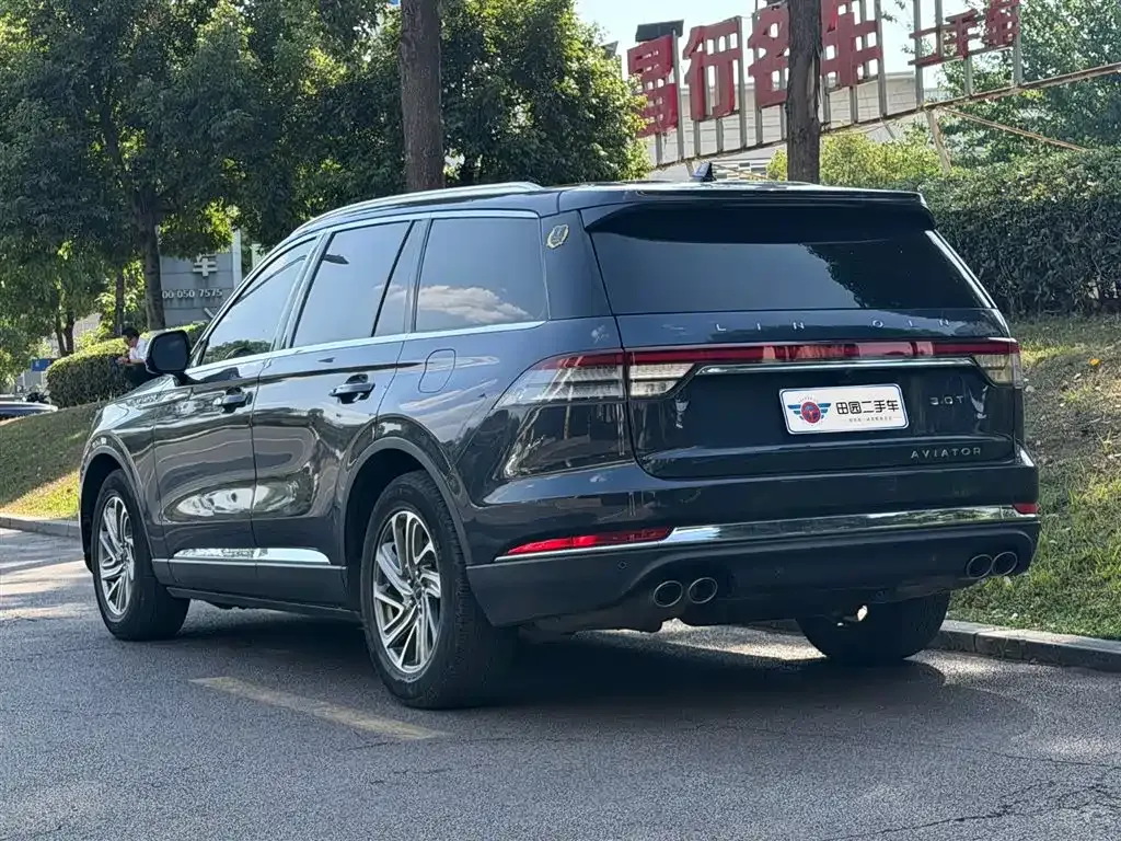 Lincoln Aviator — фото 9