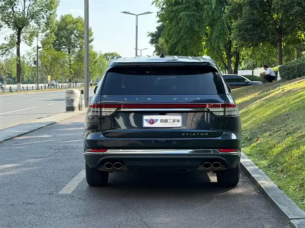 Lincoln Aviator — фото 8