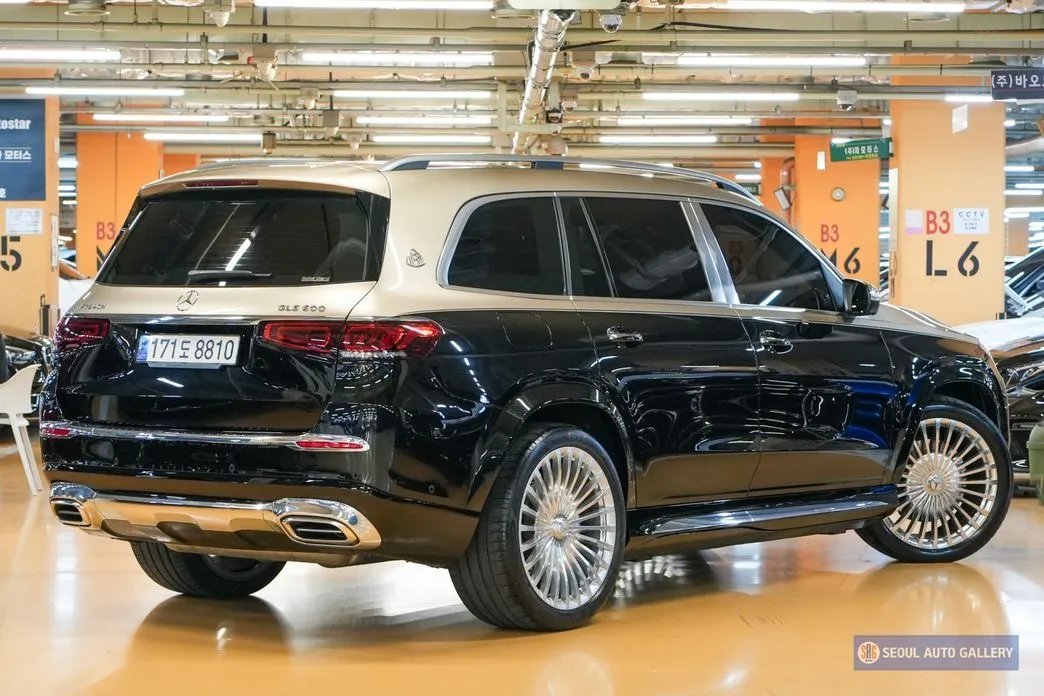 Mercedes-Benz GLS-Class — фото 8