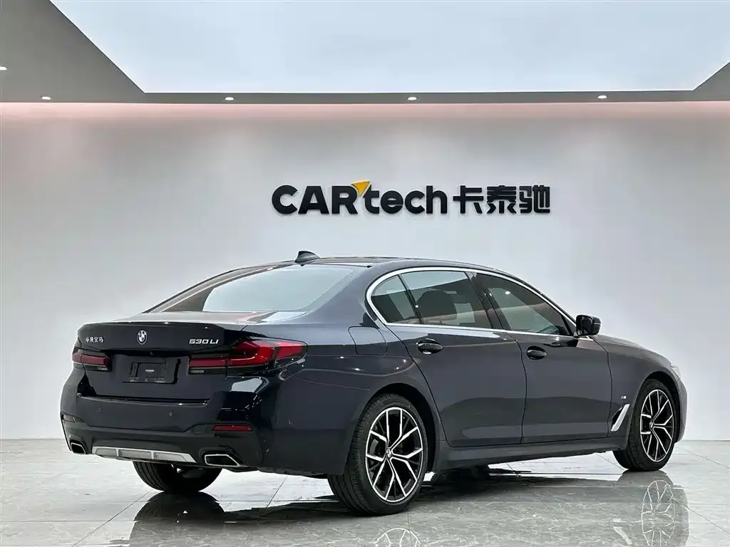 BMW 5 Series — фото 4