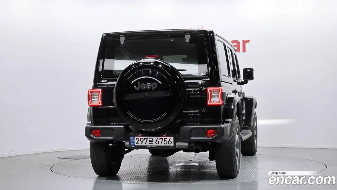 Jeep Wrangler — фото 5
