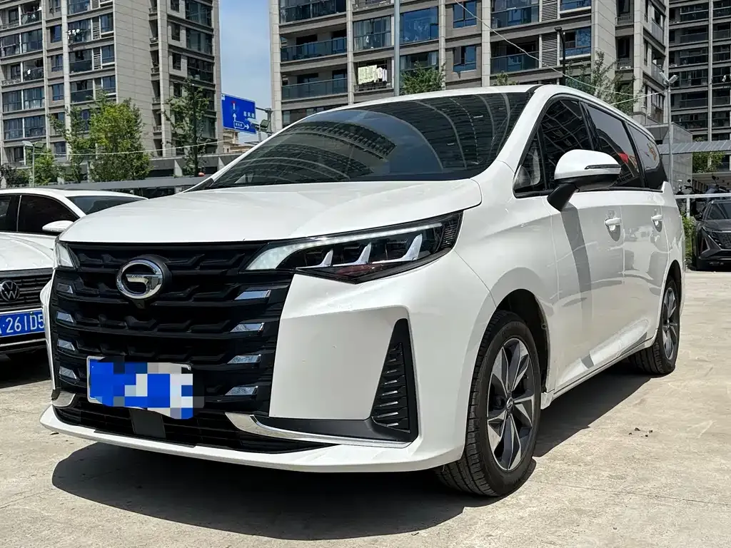 GAC Motor Trumpchi M6 — фото 1