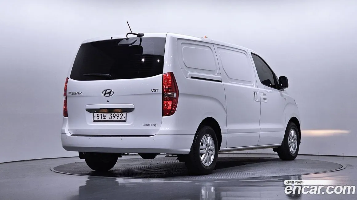 Hyundai Starex — фото 7