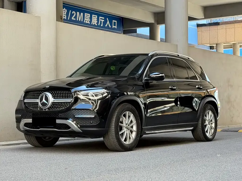 Mercedes-Benz GLE — фото 1