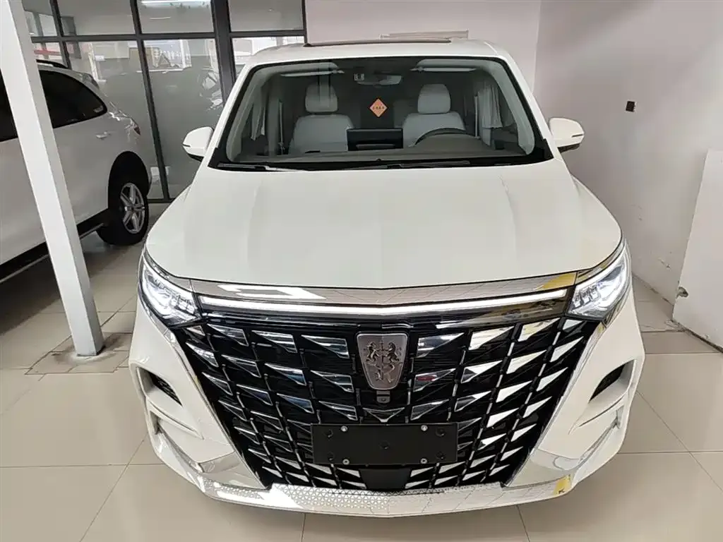 Roewe iMAX8 New Energy — фото 3