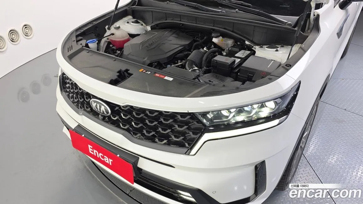 Kia Sorento — фото 8